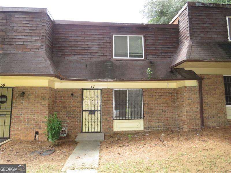 37 Peyton Place Sw Place Sw Property Photo 1