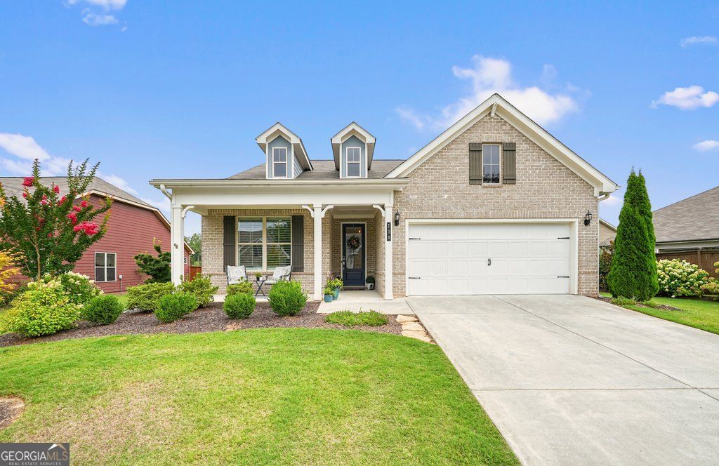 130 Rolling Hills Place Property Photo 1