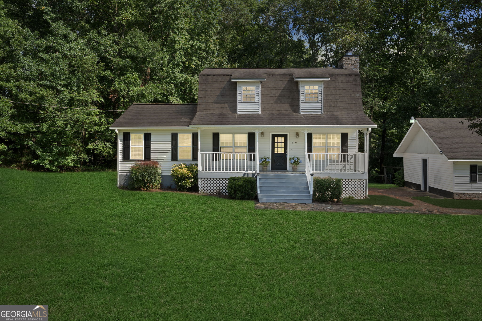 2194 Highway 20 E Property Photo 1