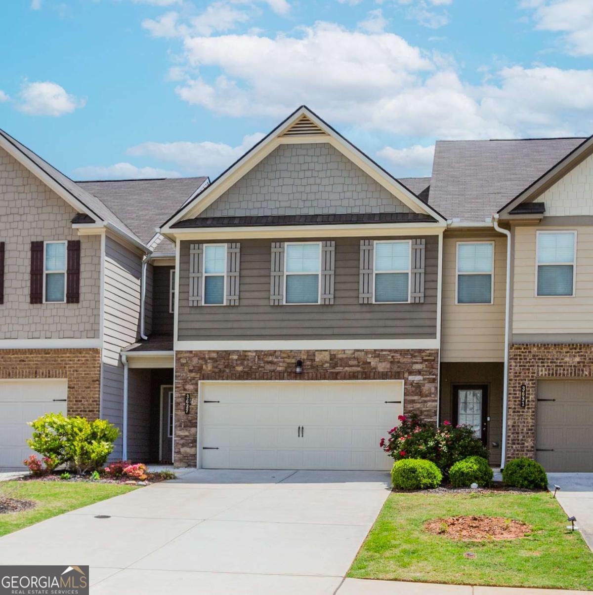 3627 Canyon Springs Drive Property Photo 1