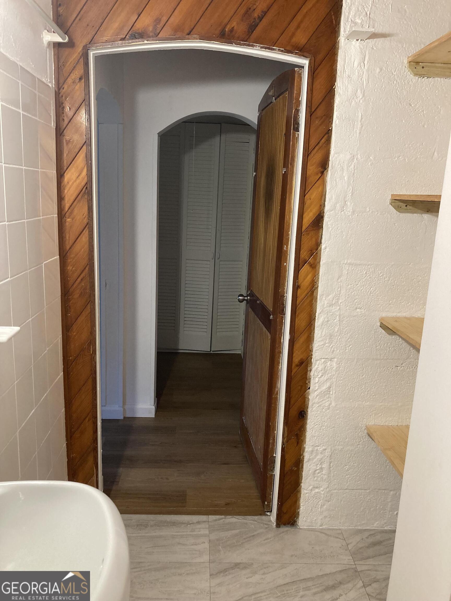 905 Cubbedge Street Property Photo 6
