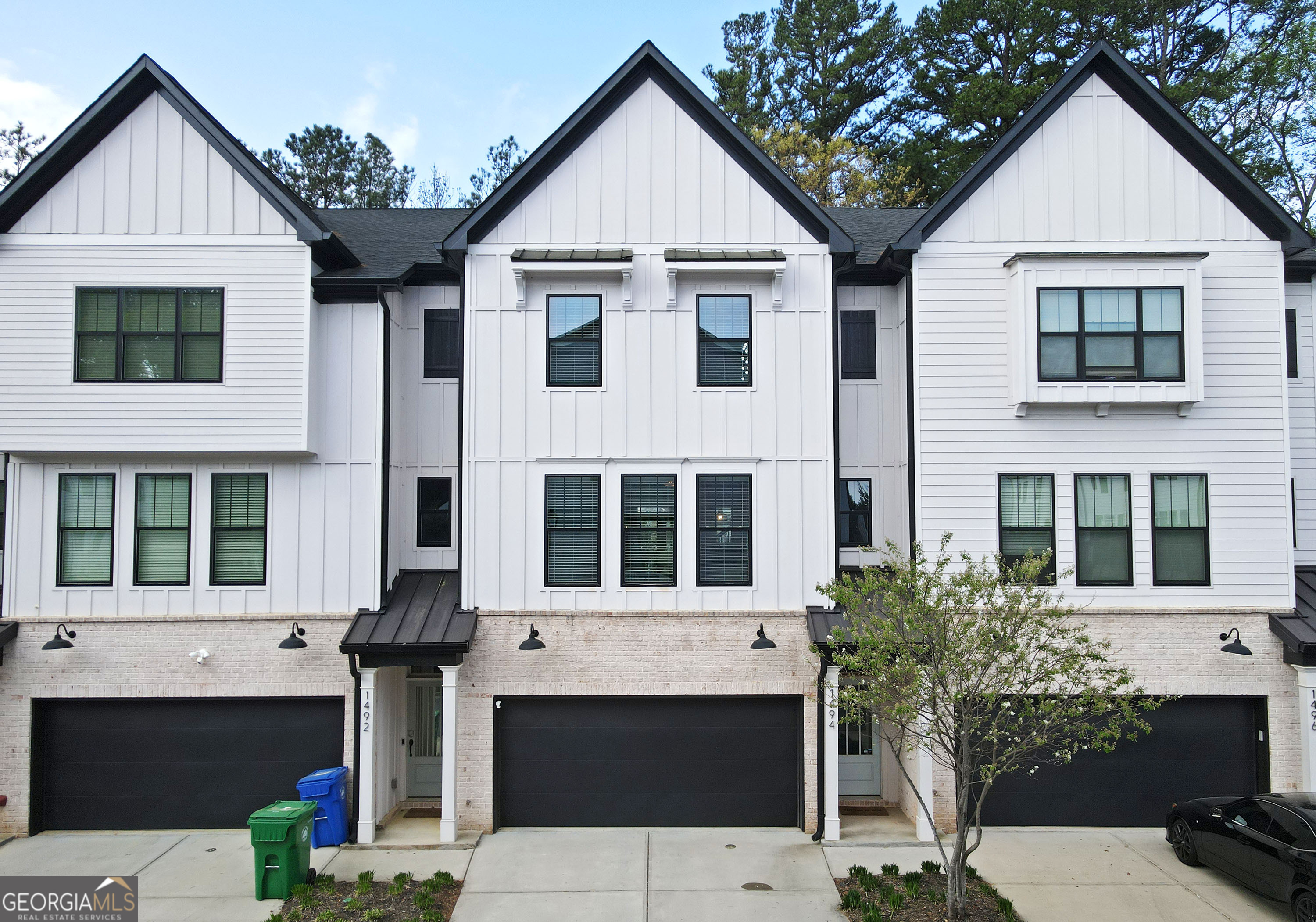 1494 Addison Place Property Photo 1