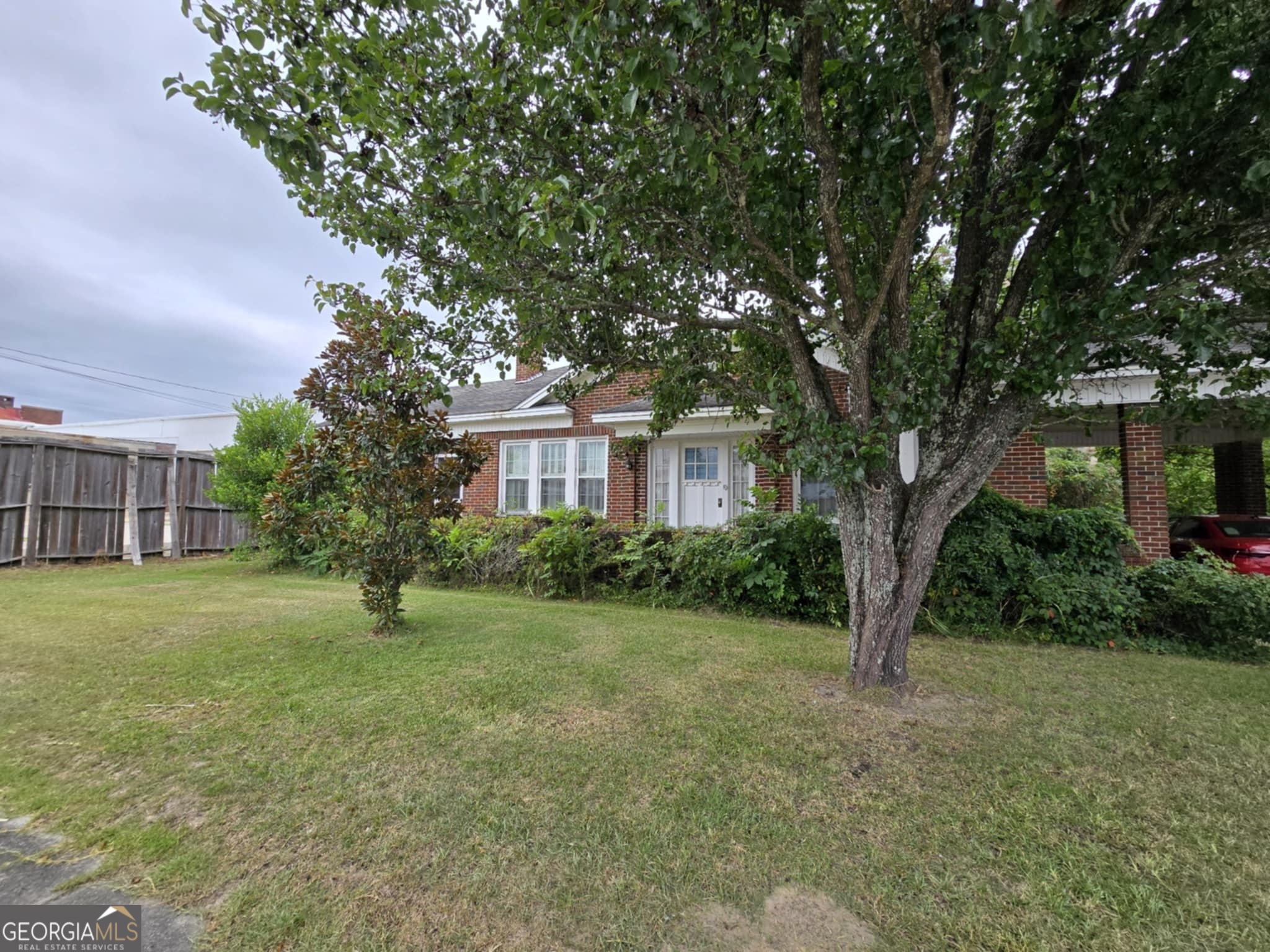 4 S Clark Street Property Photo 1