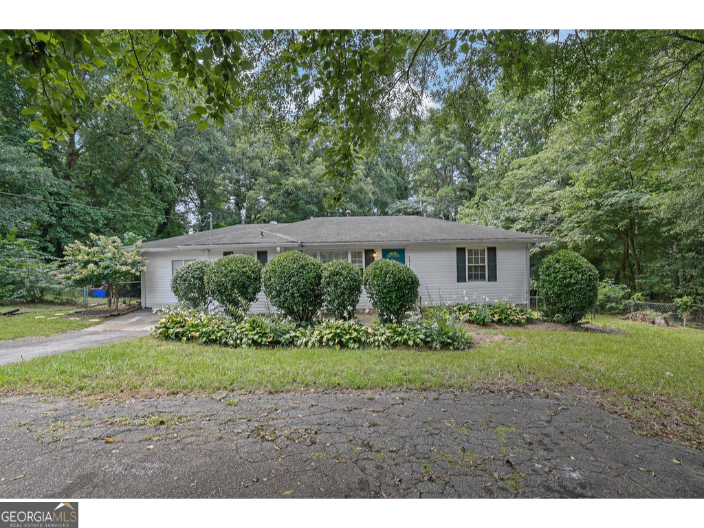 5077 Redan Road Property Photo 1
