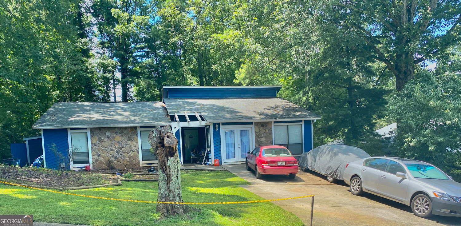 906 Park Forest Dr Nw Property Photo 1