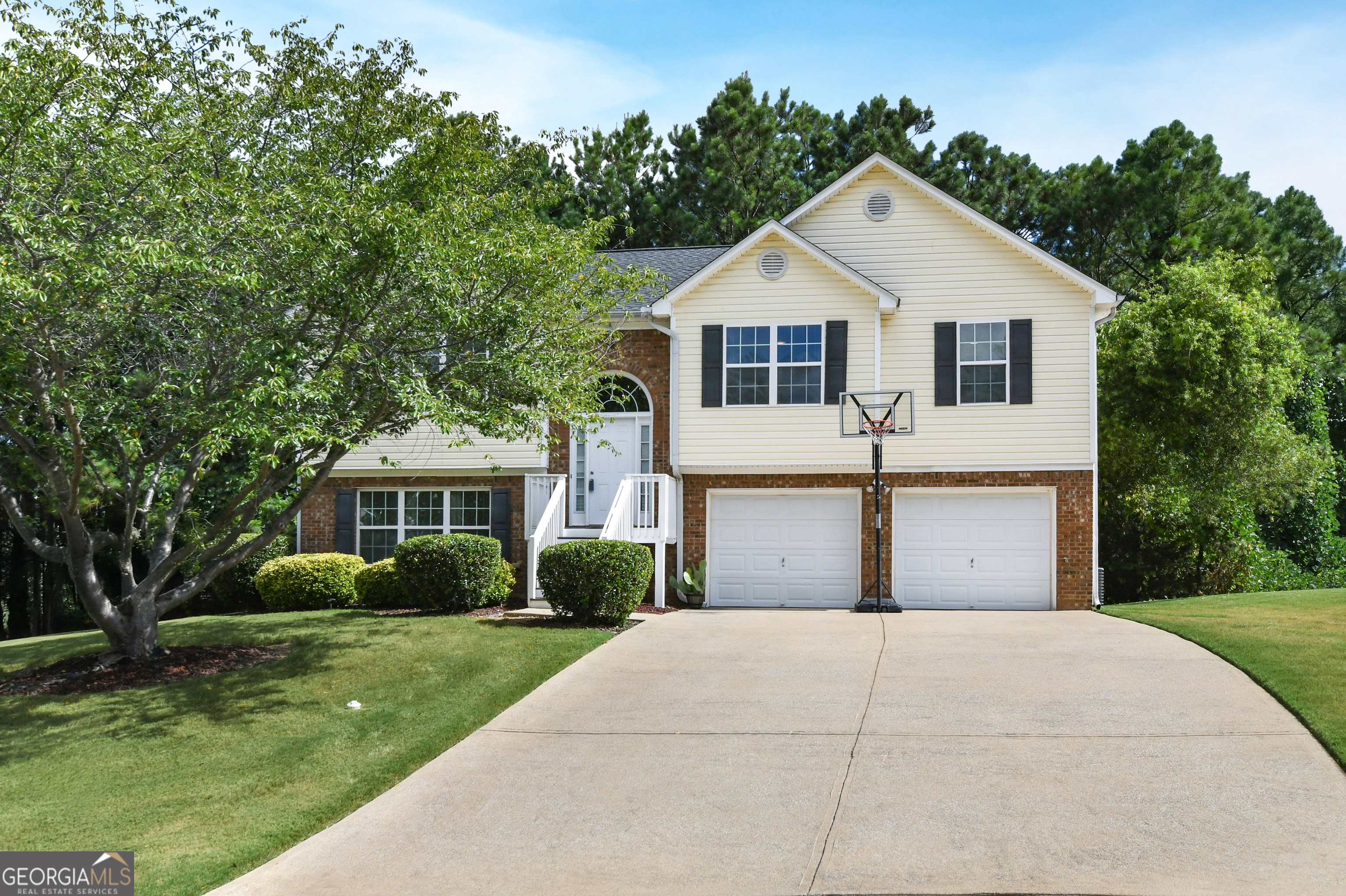 851 Walkingstick Drive Property Photo 1