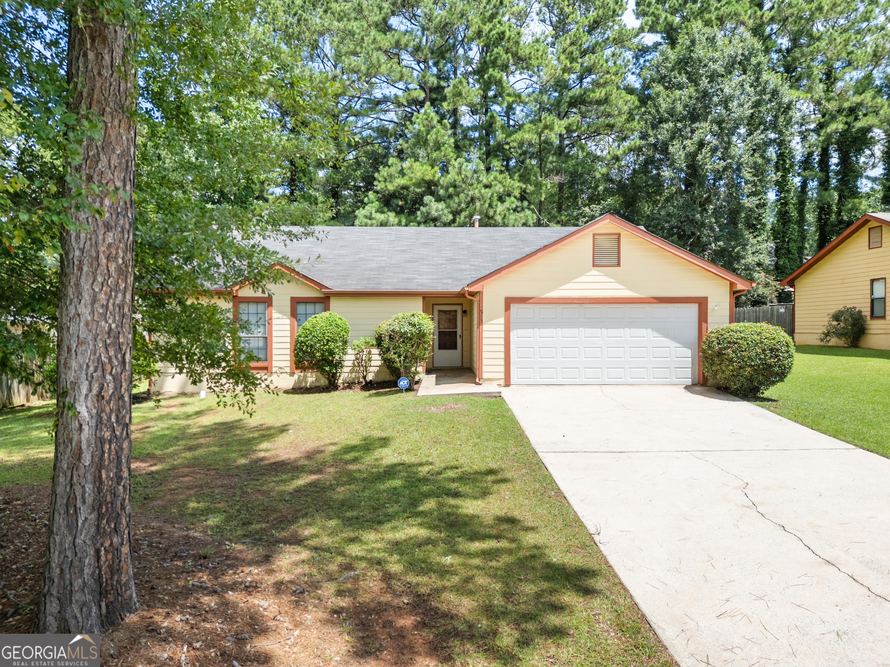 815 Darlington Drive Property Photo 1
