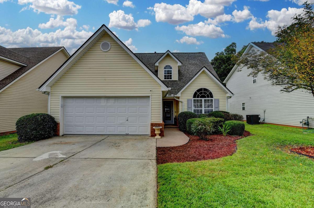 280 Kentshire Place Property Photo 1