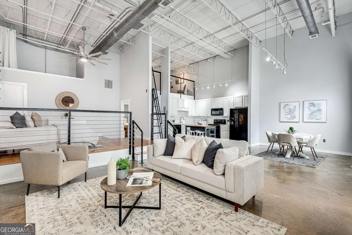 174 Chester Avenue Se # 116 Property Photo 1