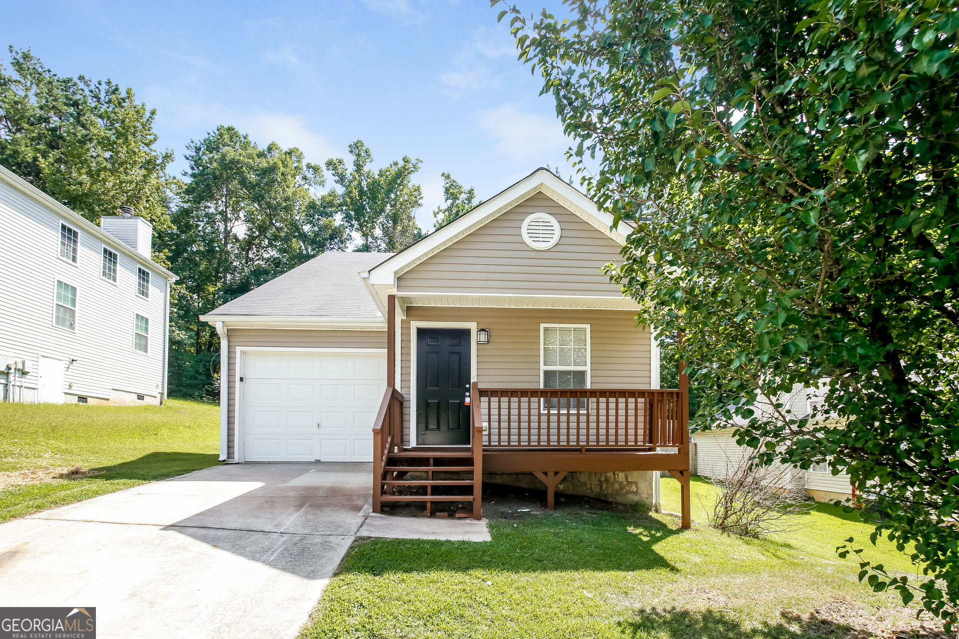 1029 Abercorn Way Property Photo 1