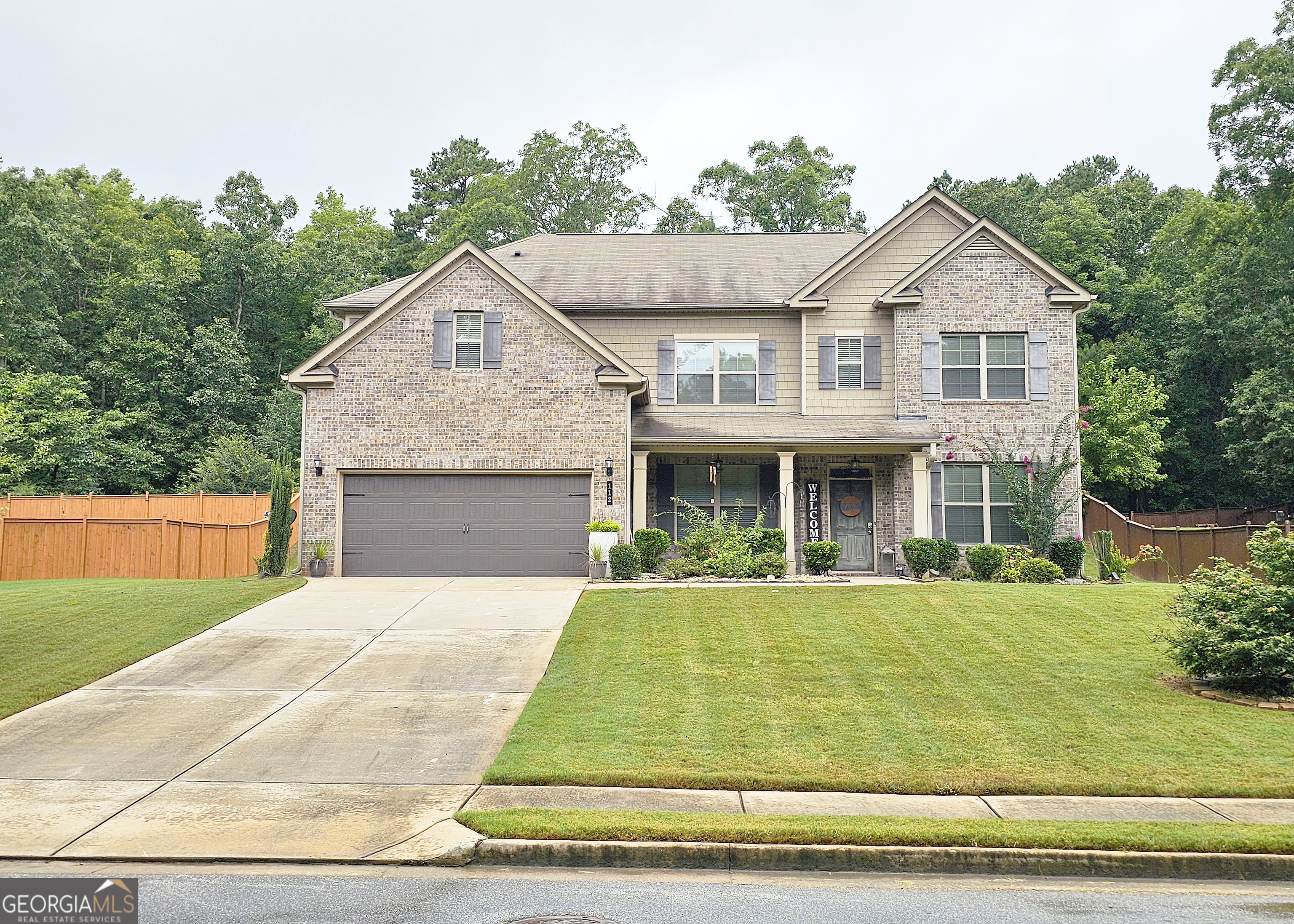 112 Charolais Property Photo 1