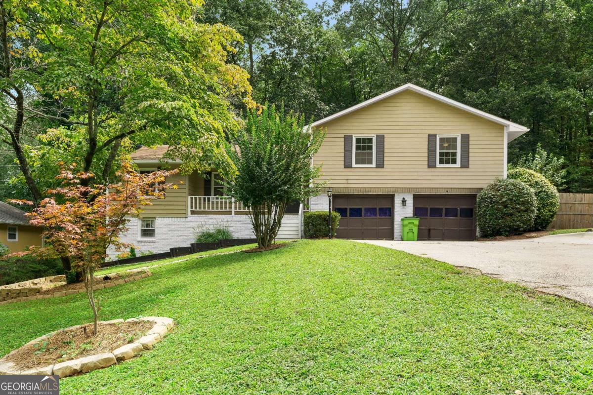 2162 Tourney Drive Property Photo 1