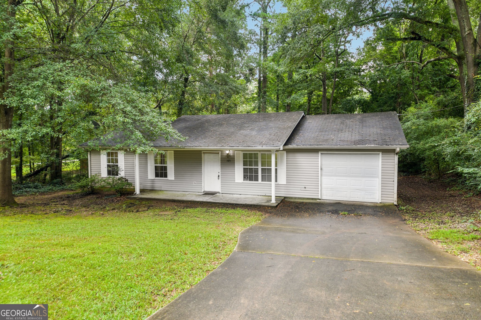 103 N Circle Drive Property Photo 6