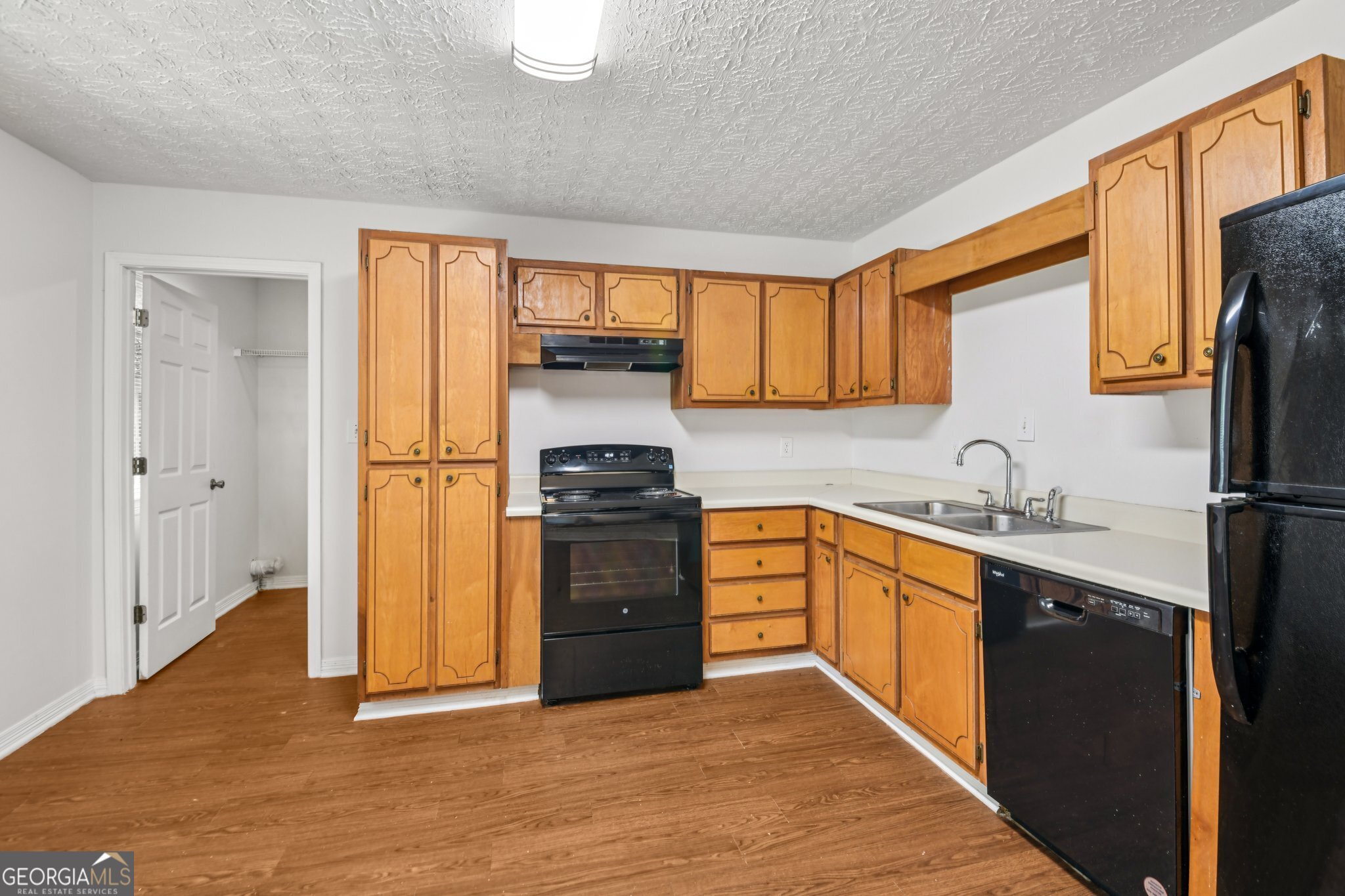 103 N Circle Drive Property Photo 17