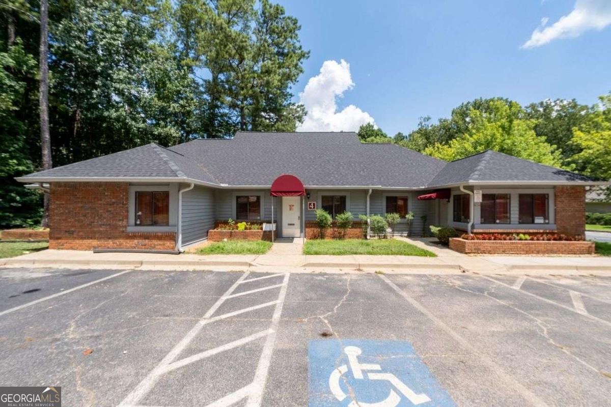2950 Stone Hogan Conn Sw Bldg 4 Property Photo 1