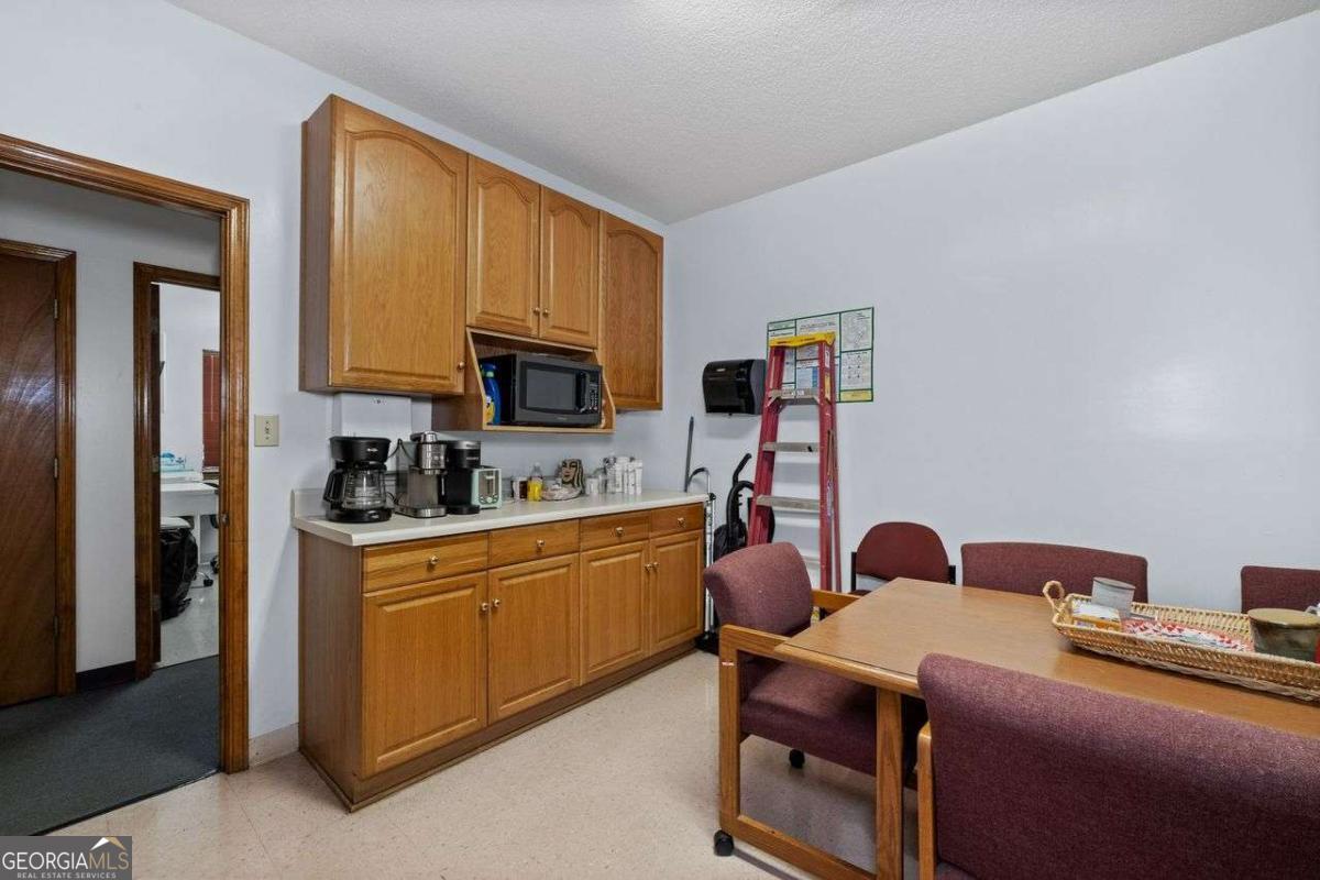 2950 Stone Hogan Conn Sw Bldg 4 Property Photo 13