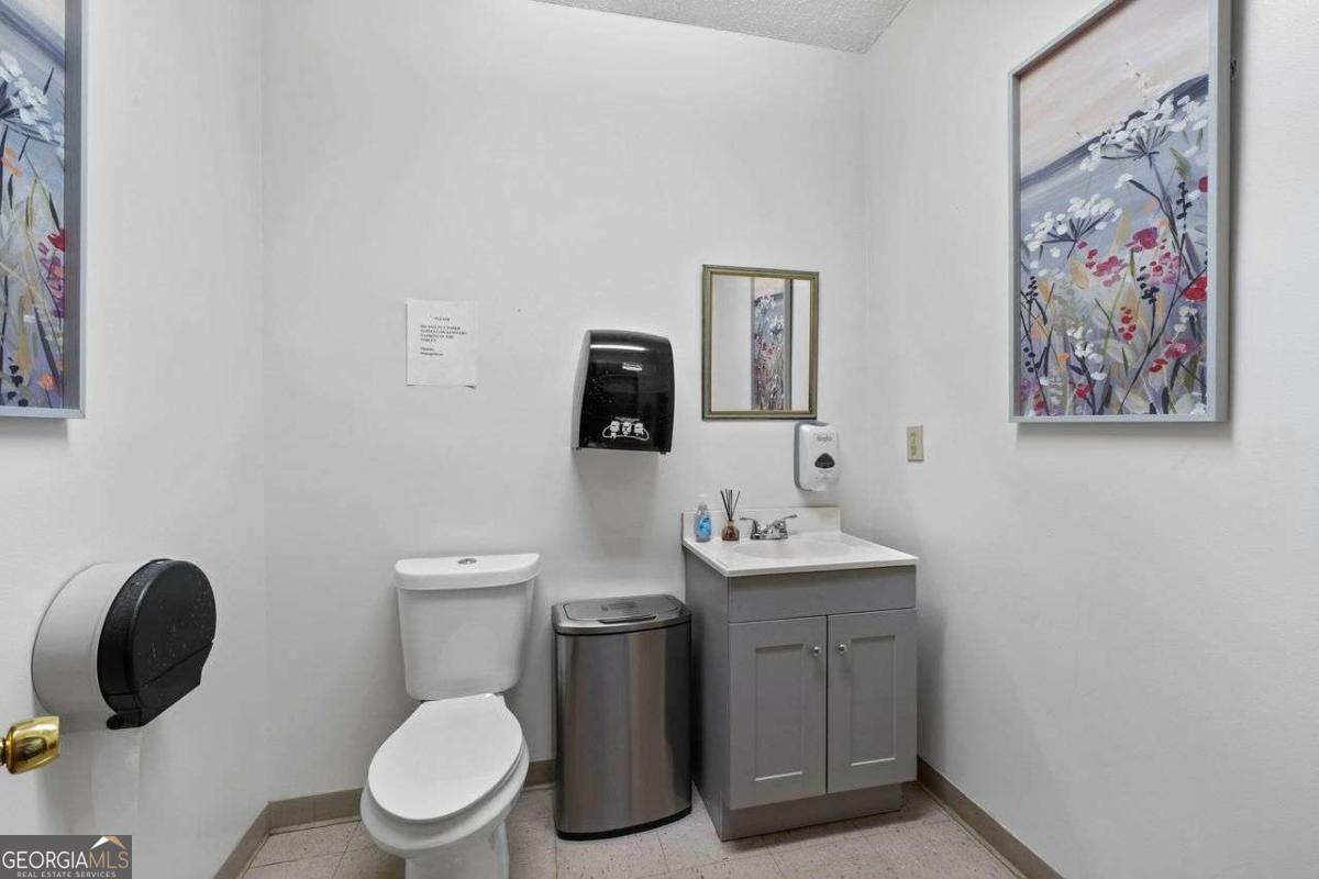 2950 Stone Hogan Conn Sw Bldg 4 Property Photo 17