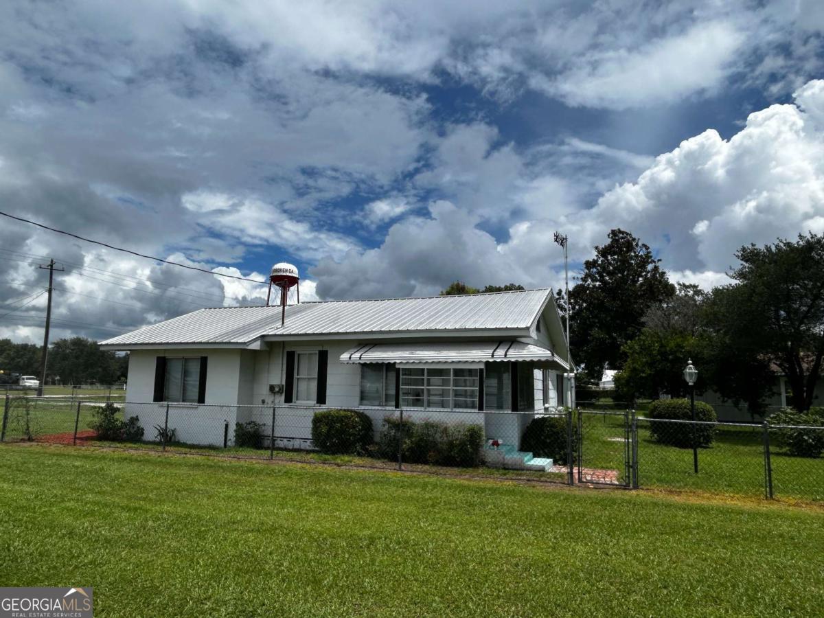 25 Jefferson Road Property Photo 1