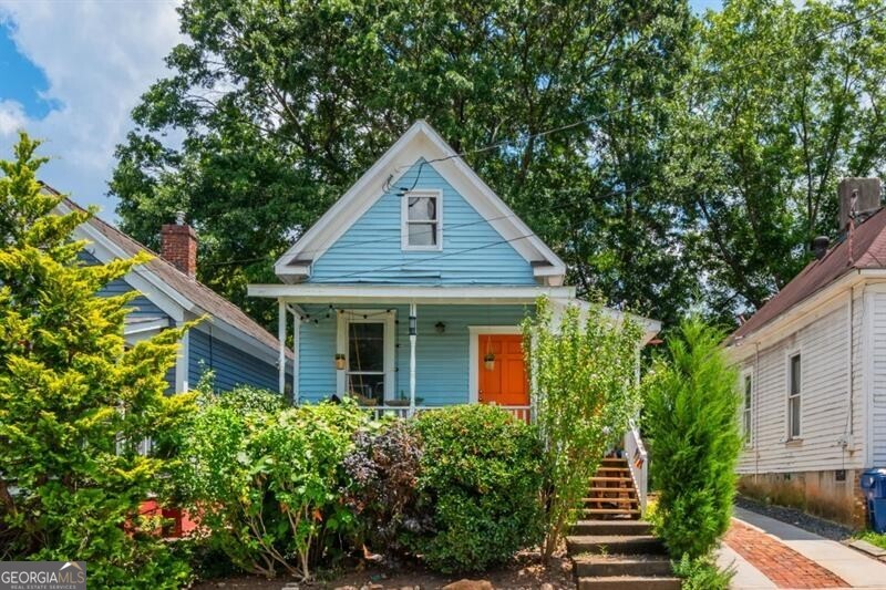 154 Savannah Street Se Property Photo 1