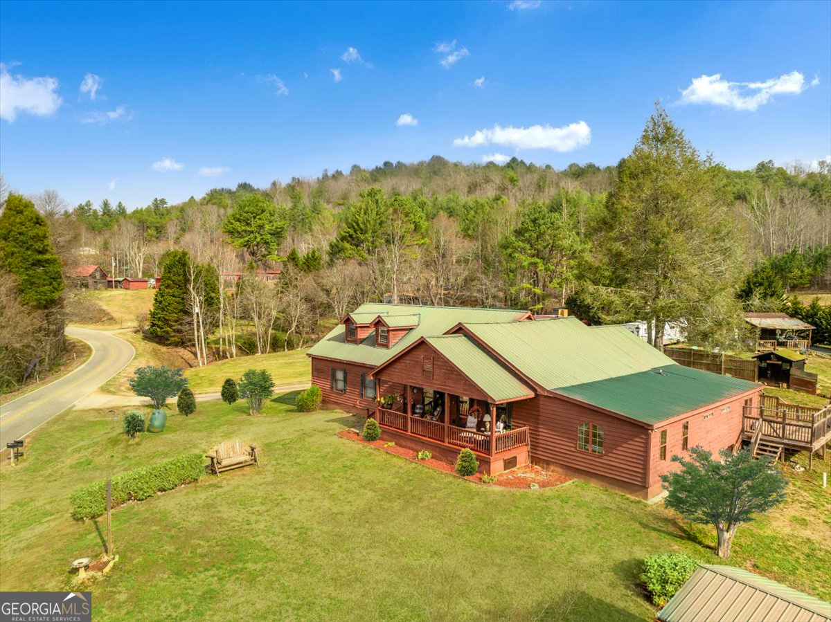 4253 Swallows Creek Road Property Photo 1