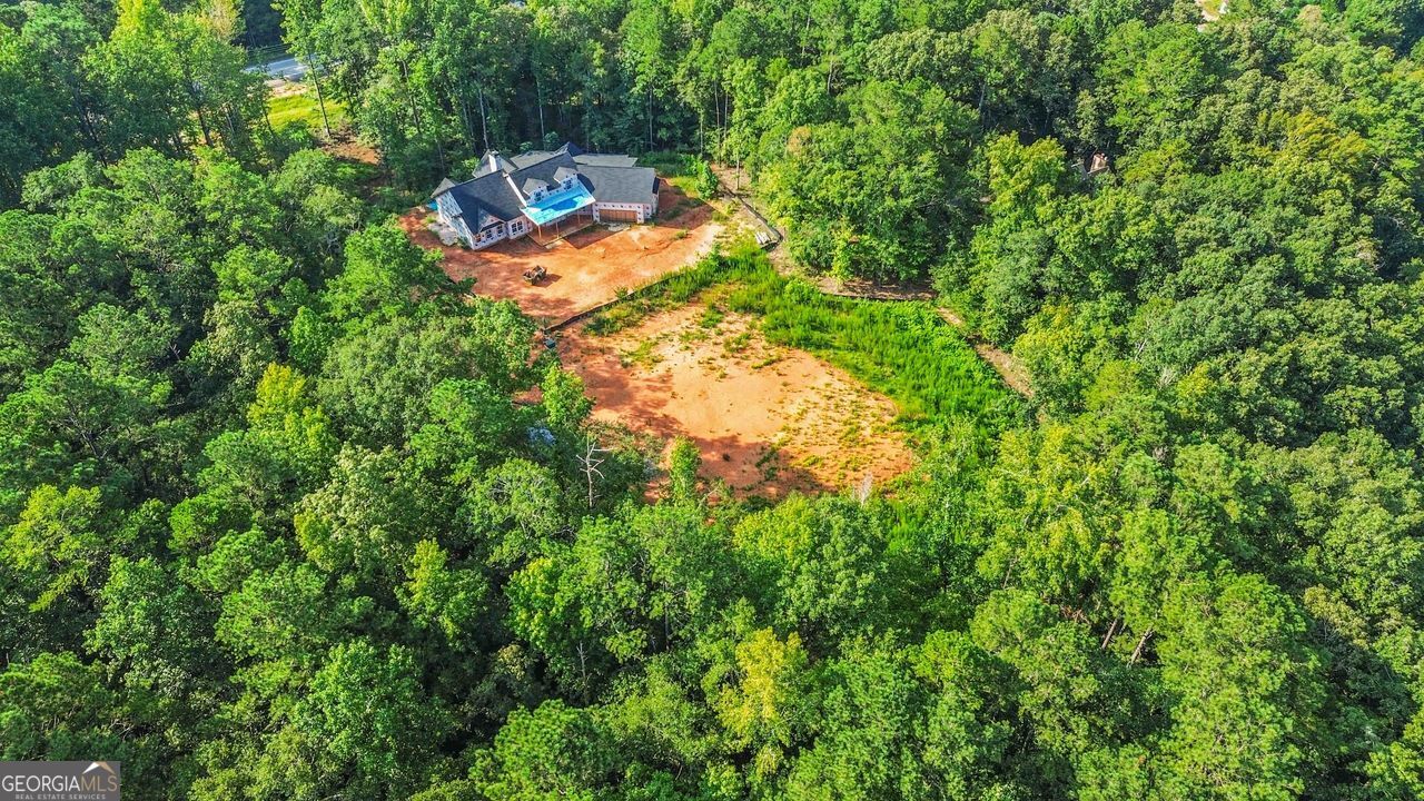 3737 Highway 20 E Property Photo 13