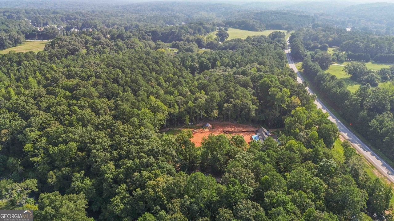 3737 Highway 20 E Property Photo 17