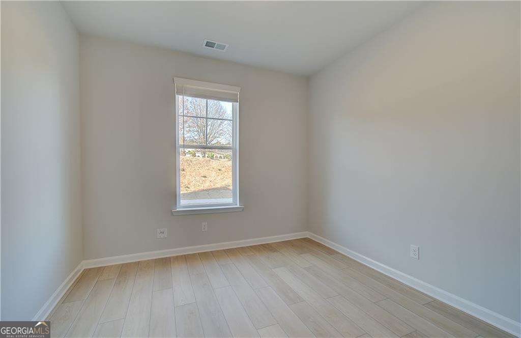 107 Daybreak Lane Property Photo 8