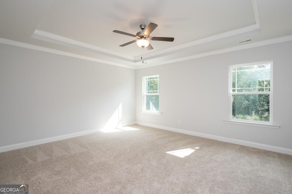 885 Eagle Heights Drive Property Photo 15