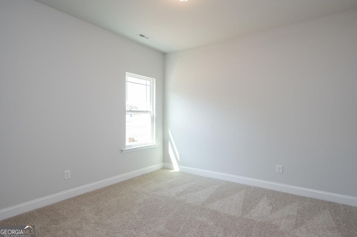 885 Eagle Heights Drive Property Photo 18