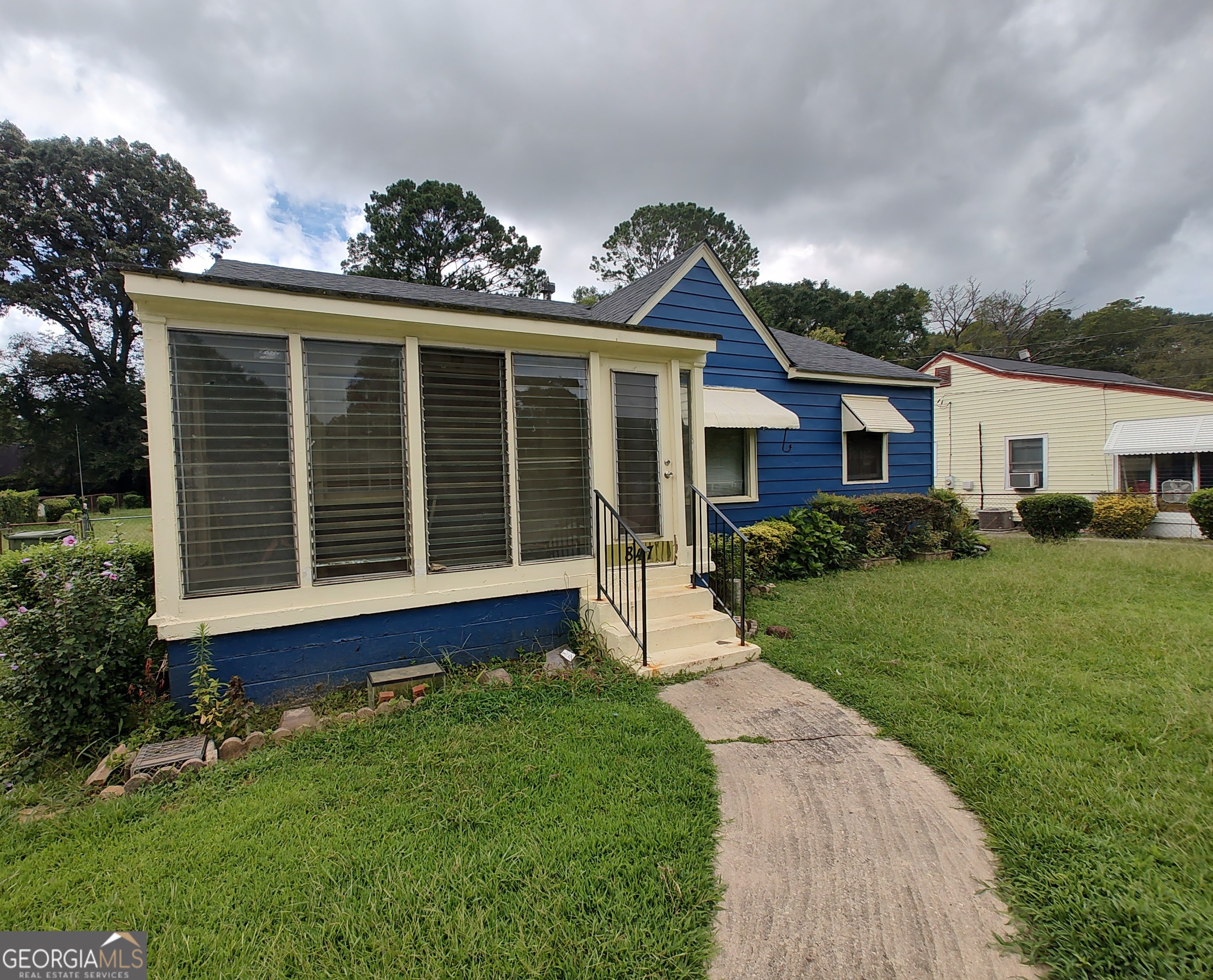 847 Midway Street Se Property Photo 1