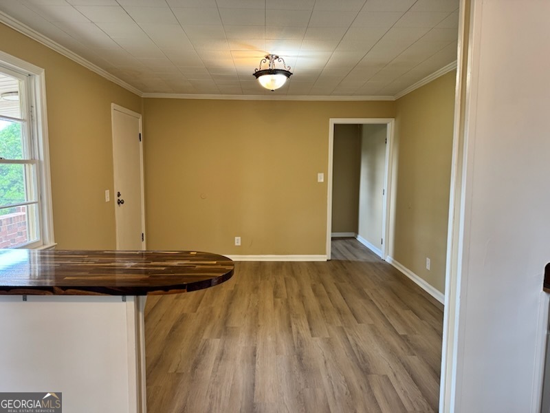 4912 Old Gordon Road Property Photo 9