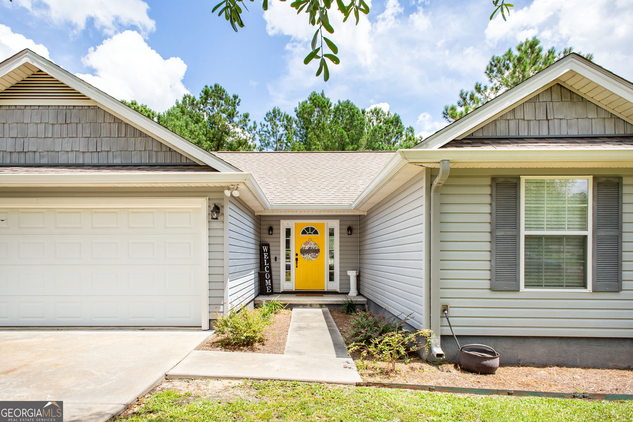 903 Azalea Street