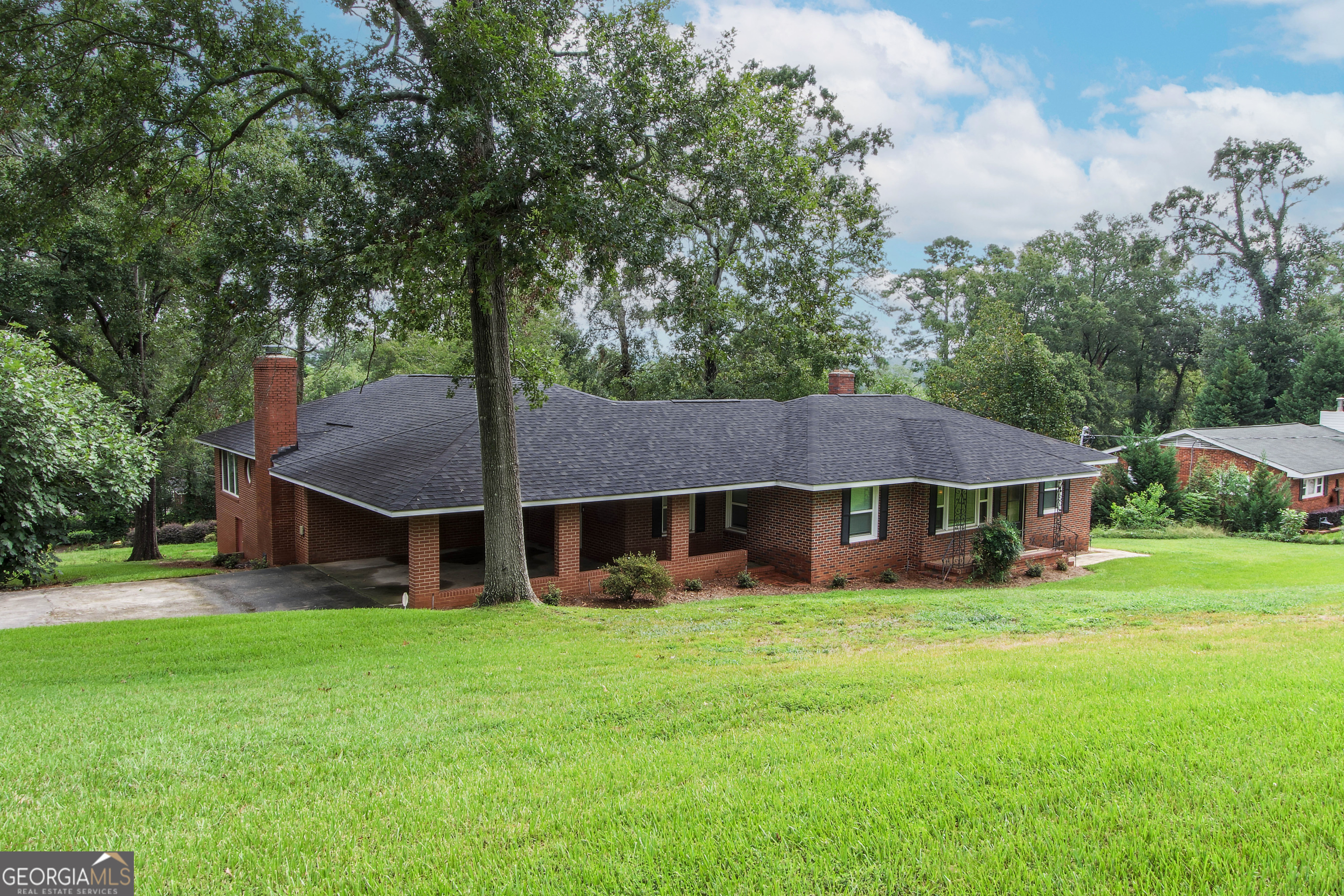 2415 Apricot Lane Property Photo 1