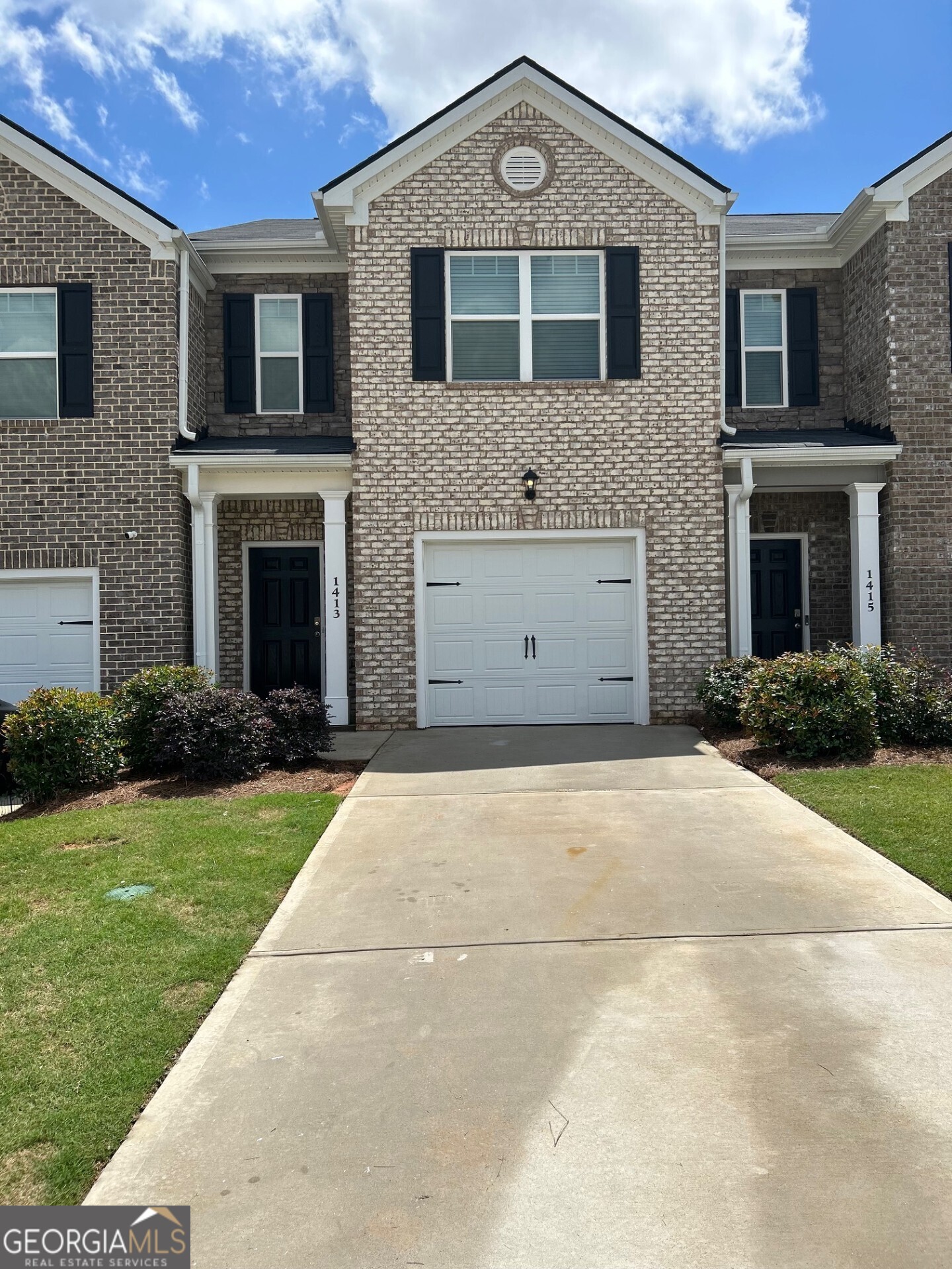 1413 Barzona Way Property Photo 1
