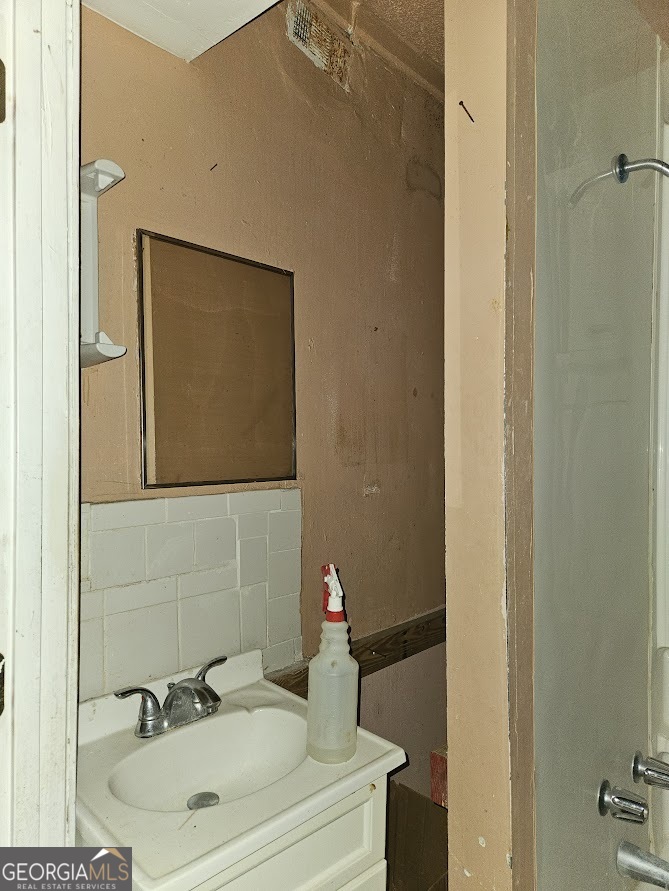 2118 Harden Street Property Photo 14