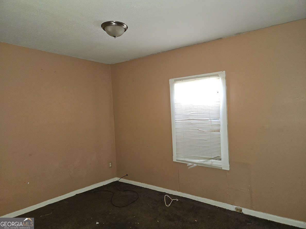 2118 Harden Street Property Photo 17