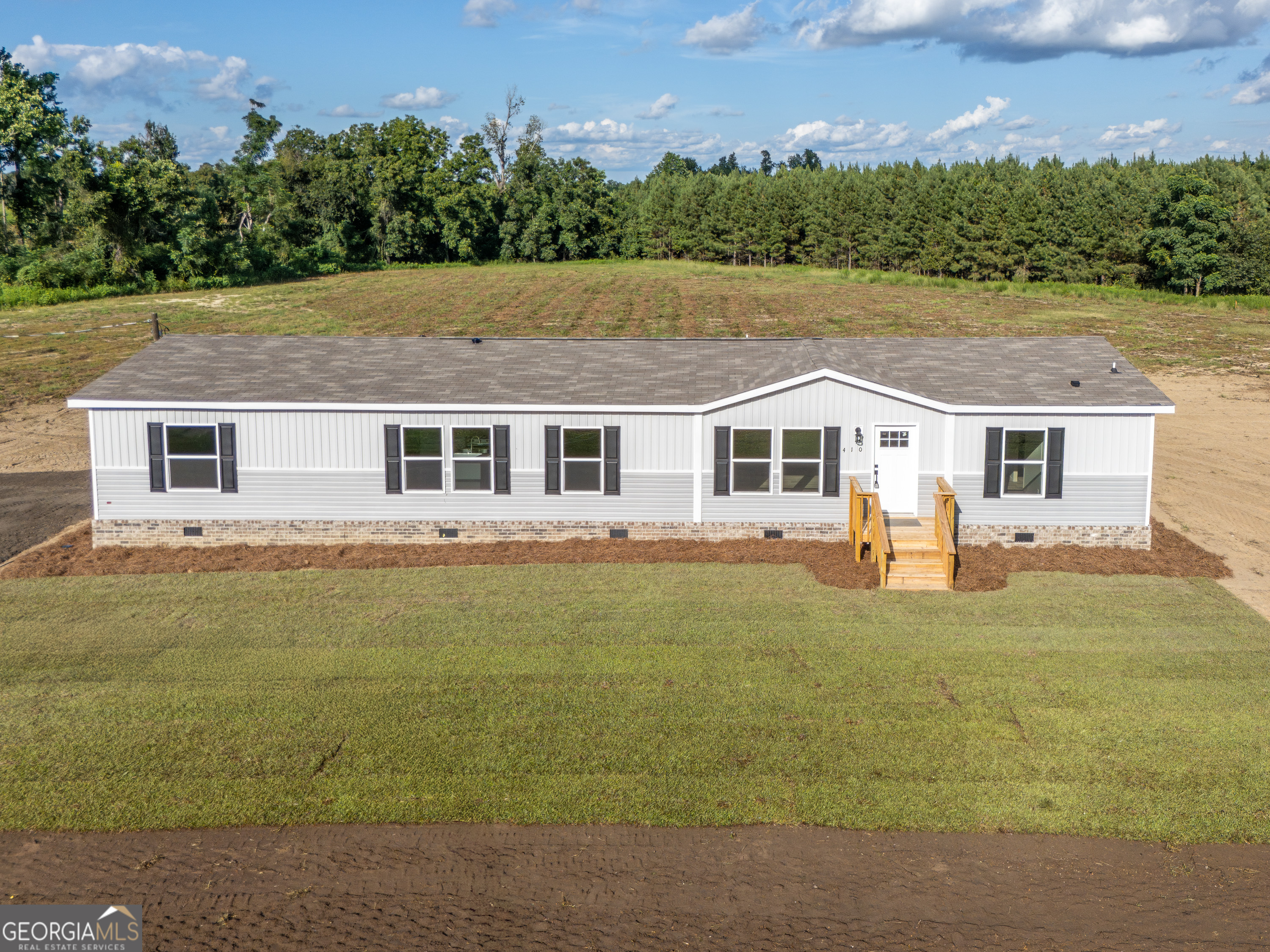 410 L B Hall Road Property Photo 1