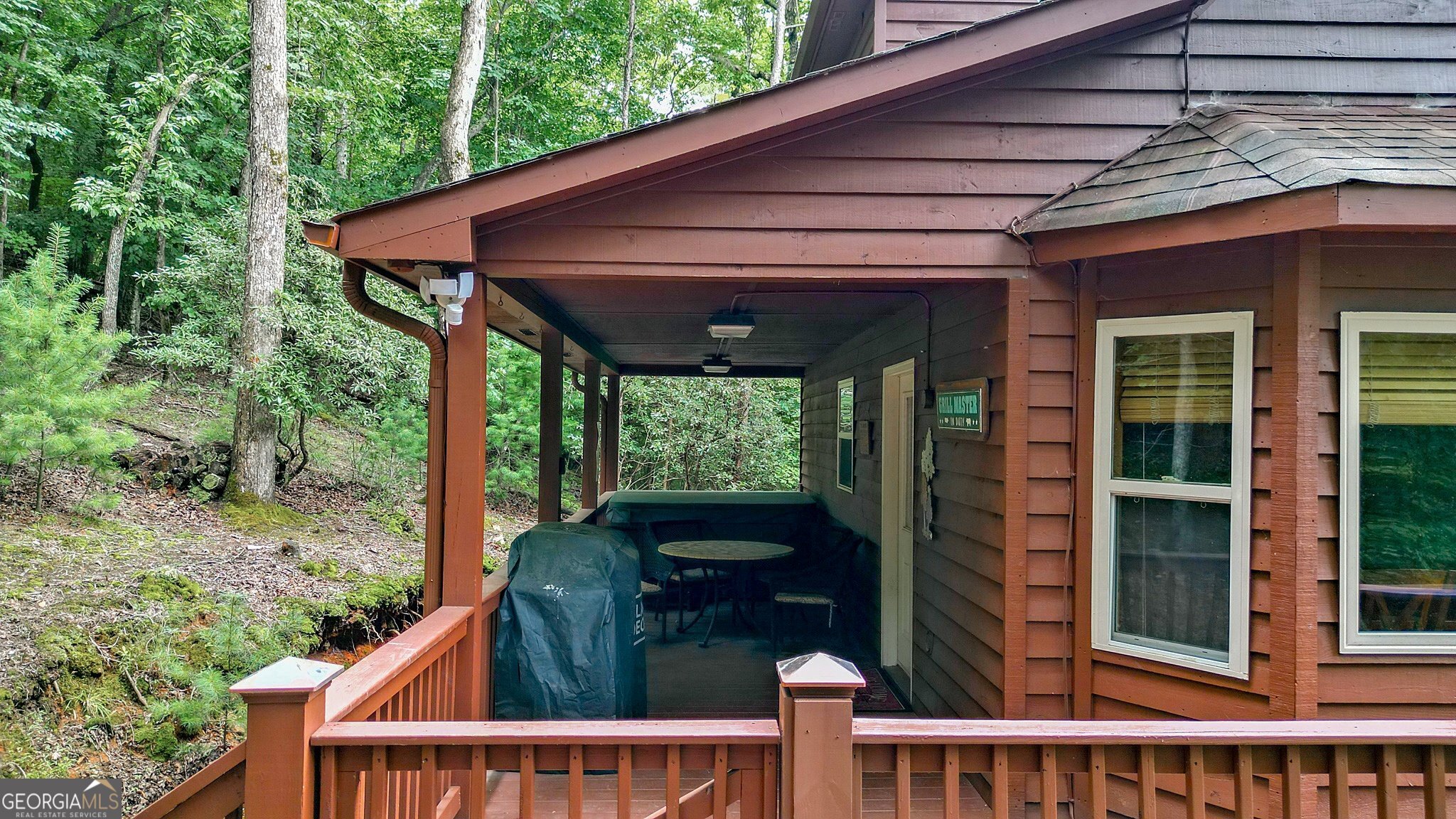 1122 Beaver Lake Drive Property Photo 5
