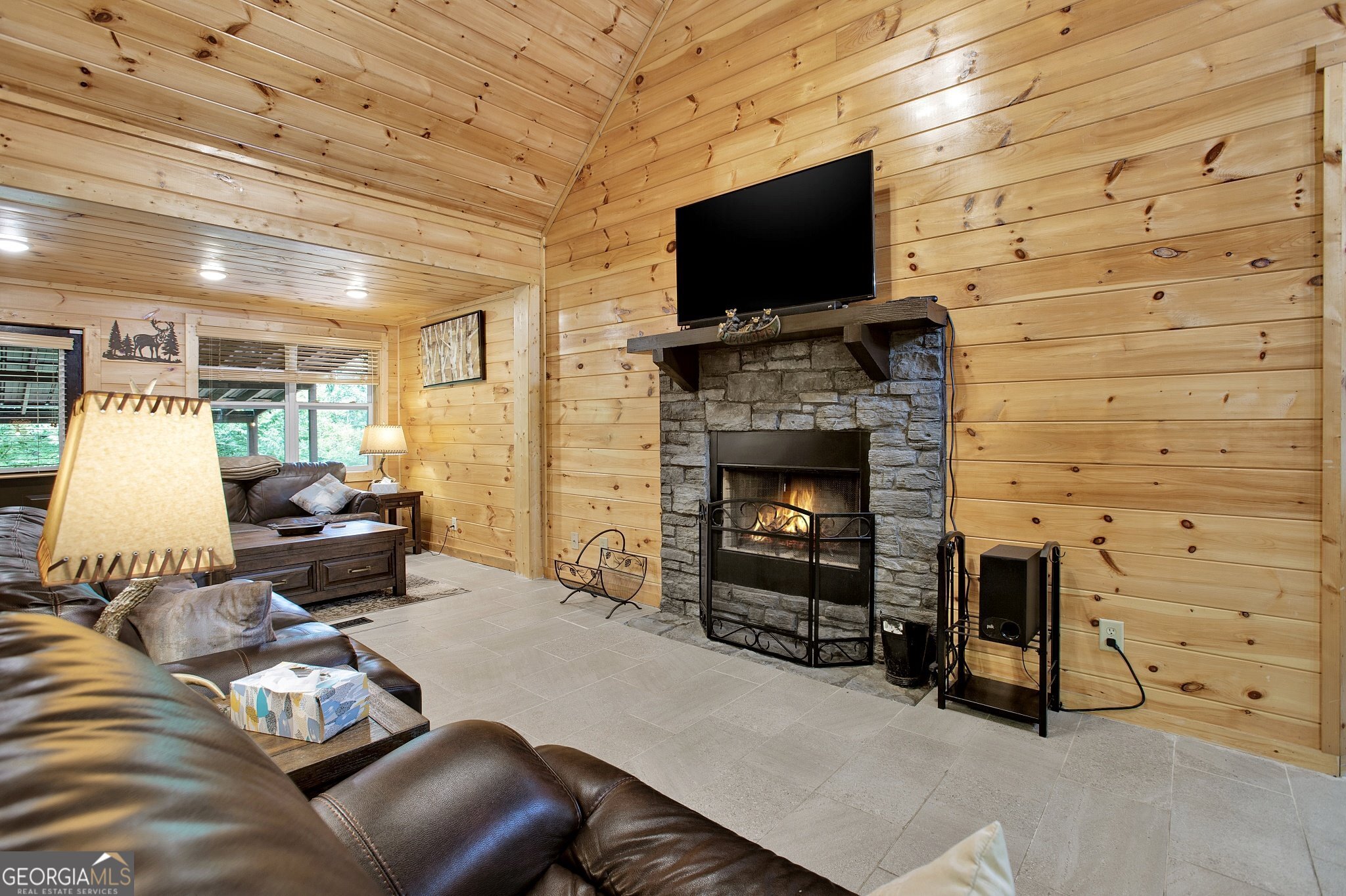 1122 Beaver Lake Drive Property Photo 12