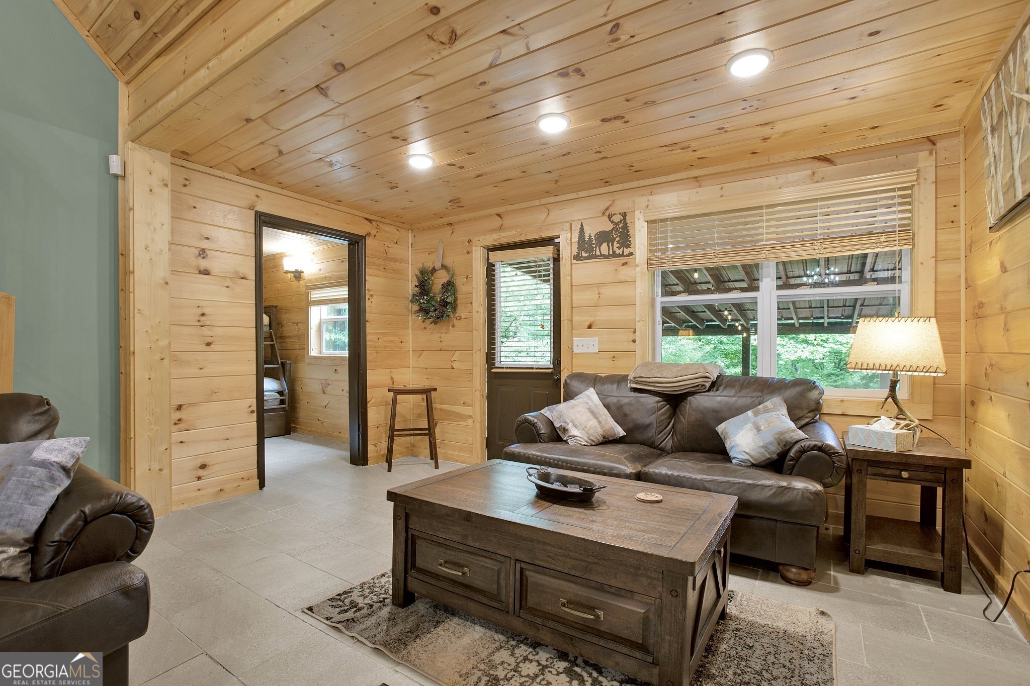 1122 Beaver Lake Drive Property Photo 13