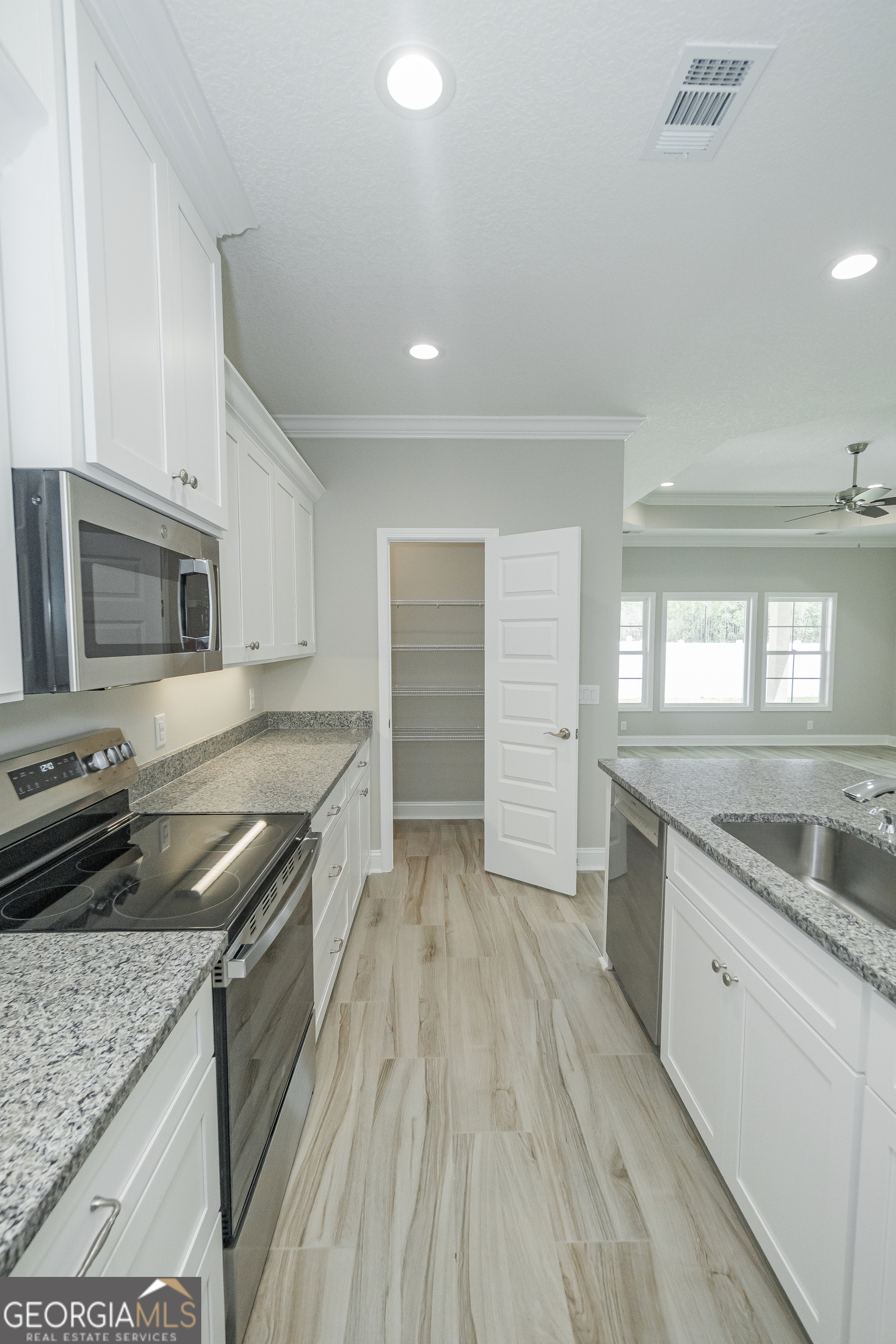 216 The Villas Way Property Photo 33