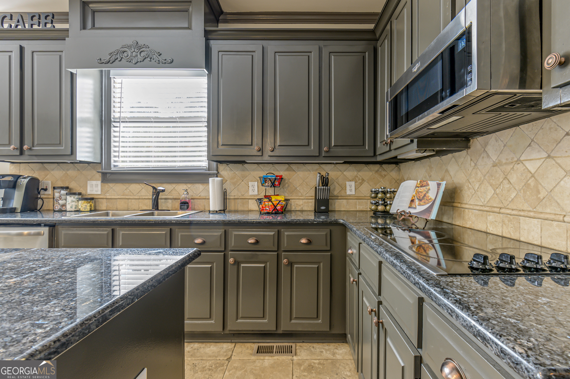 10 Bridlewood Court Property Photo 14