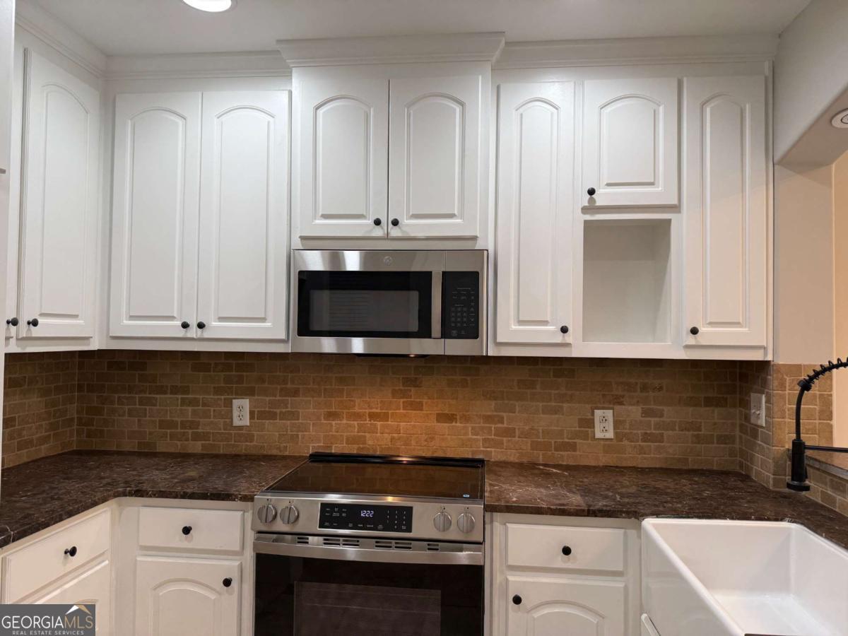 2255 Peachtree Road Ne # 322 Property Photo 8