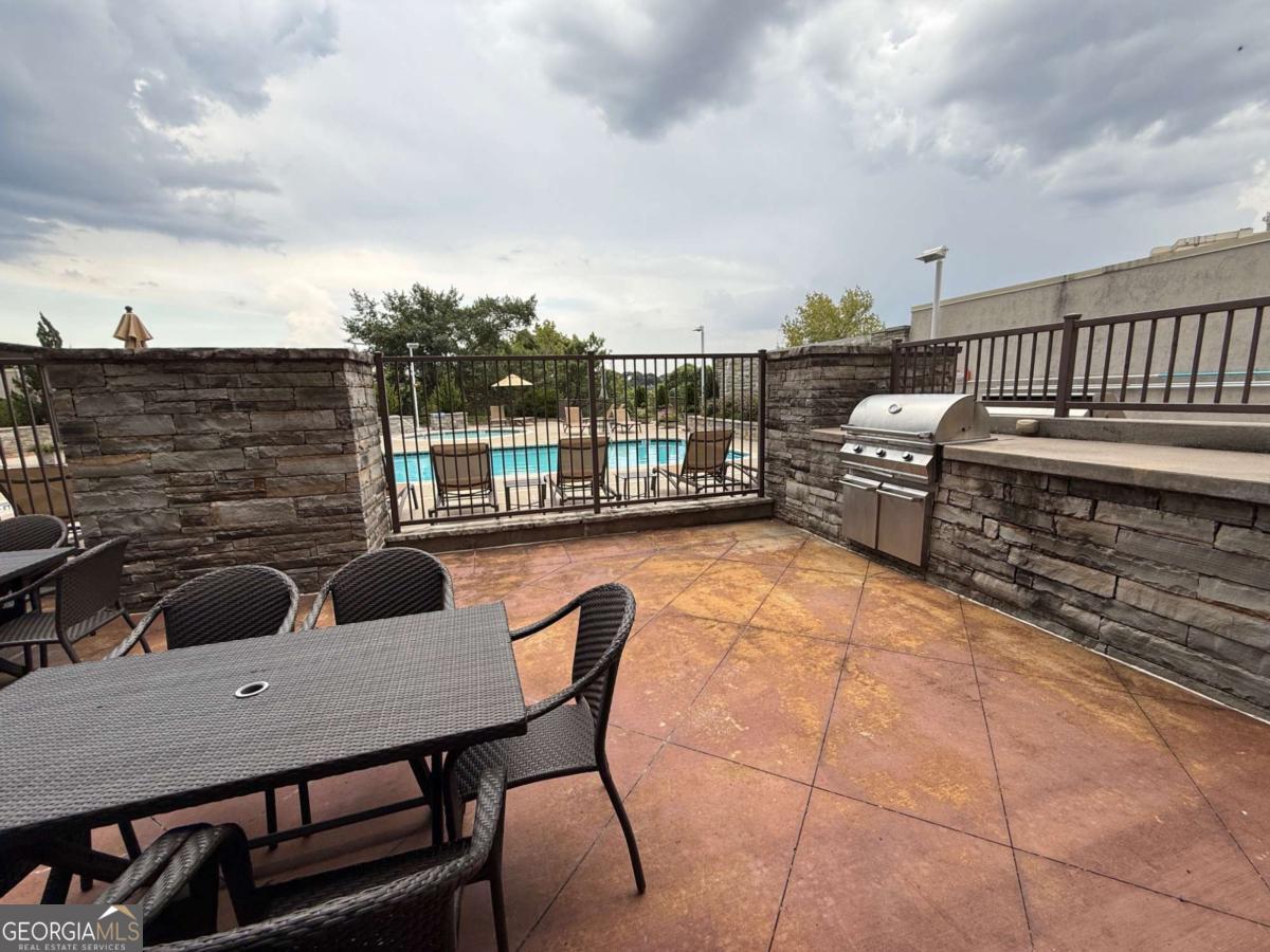 2255 Peachtree Road Ne # 322 Property Photo 26