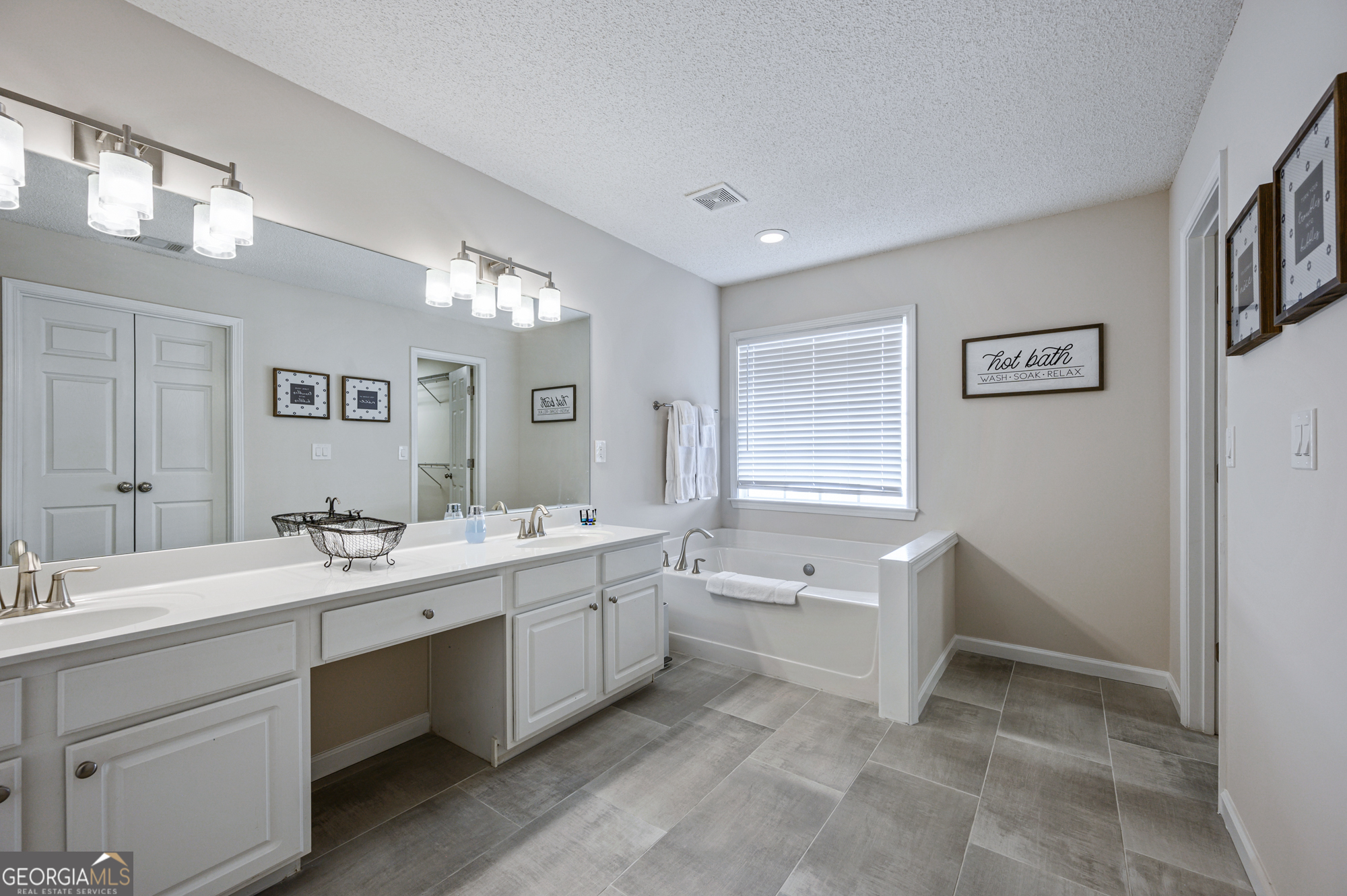 206 Persimmon Trail Property Photo 29