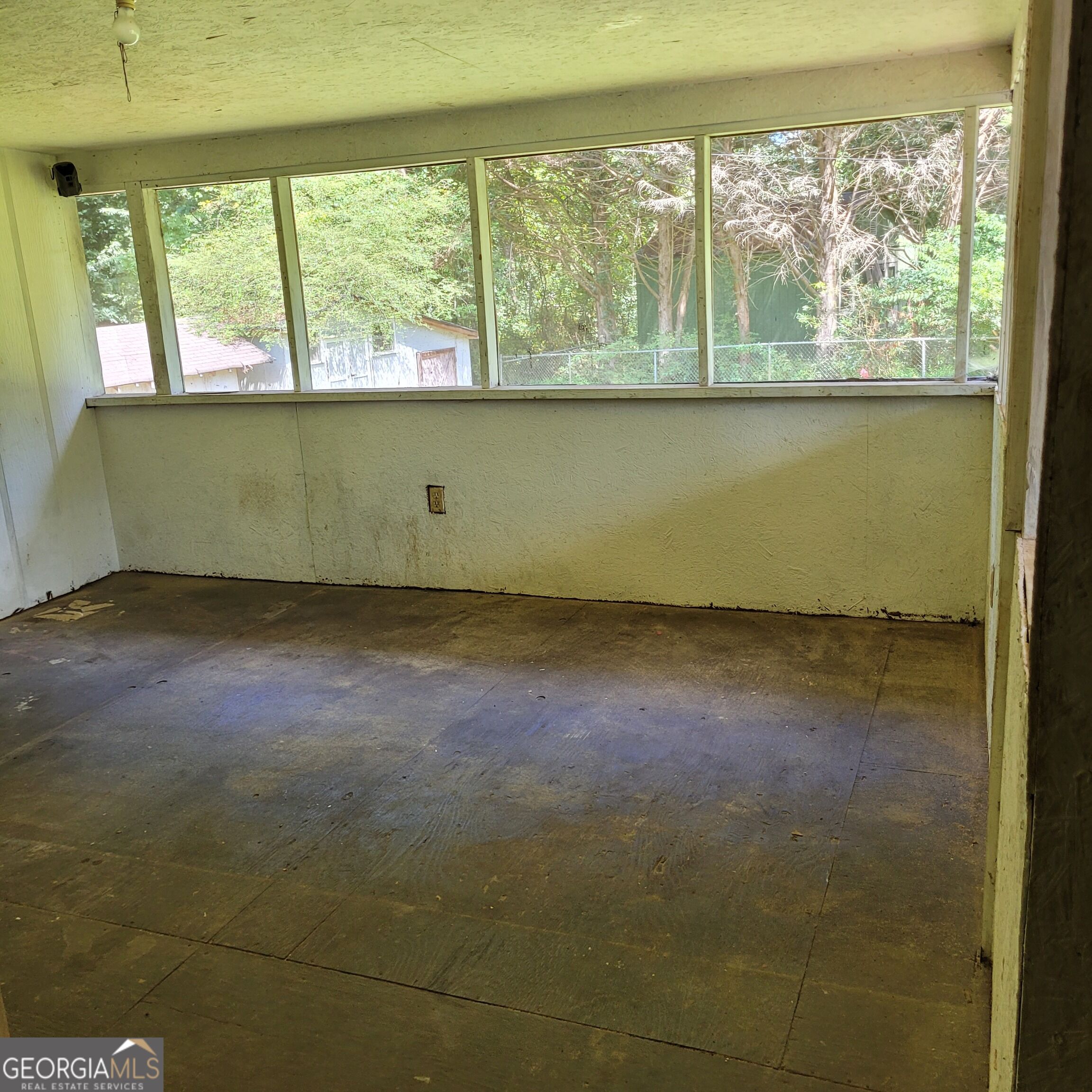 1820 Ridge Road Property Photo 2
