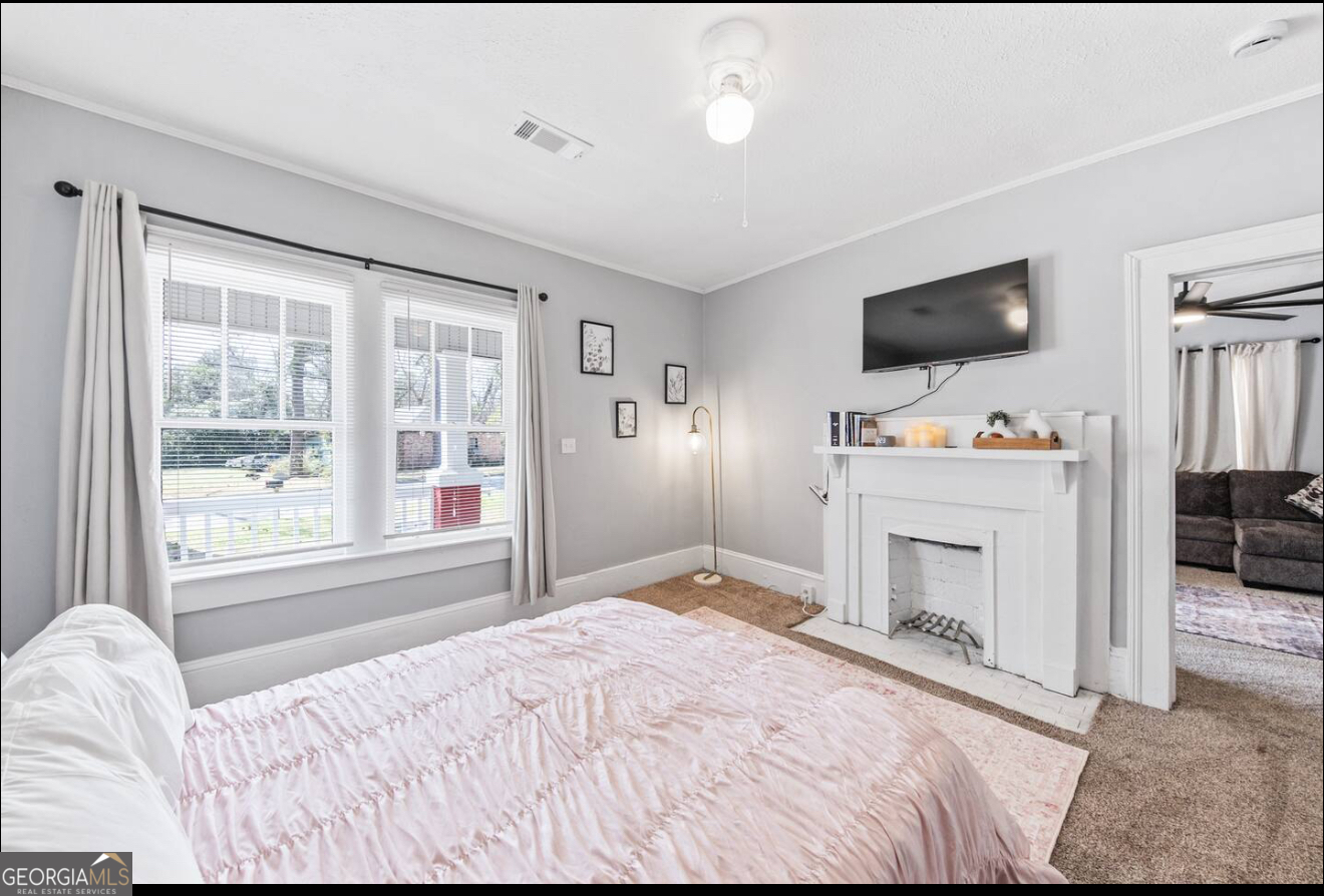 863 Richmond Street Property Photo 9