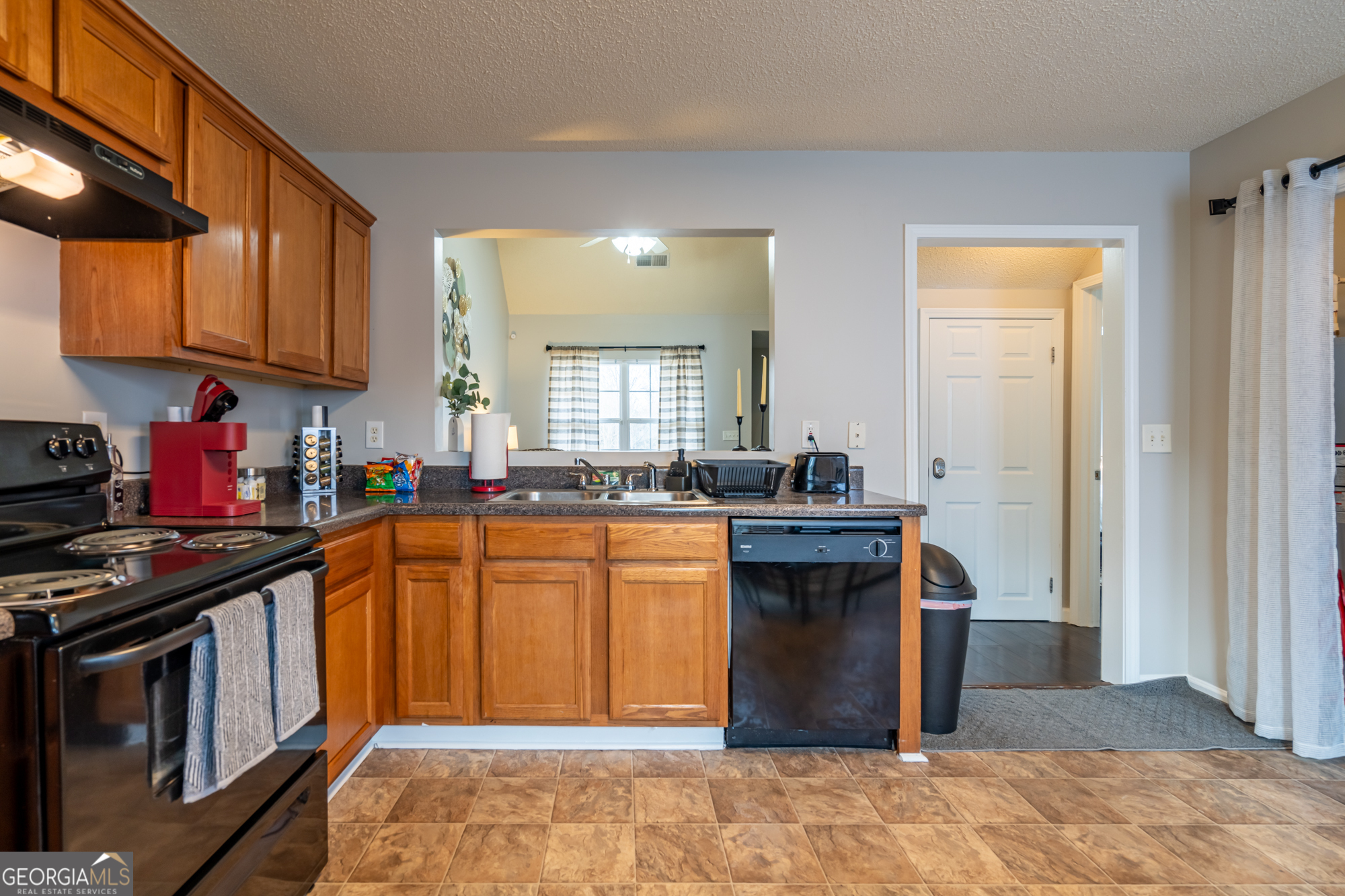 106 Middlebrook Drive Property Photo 8