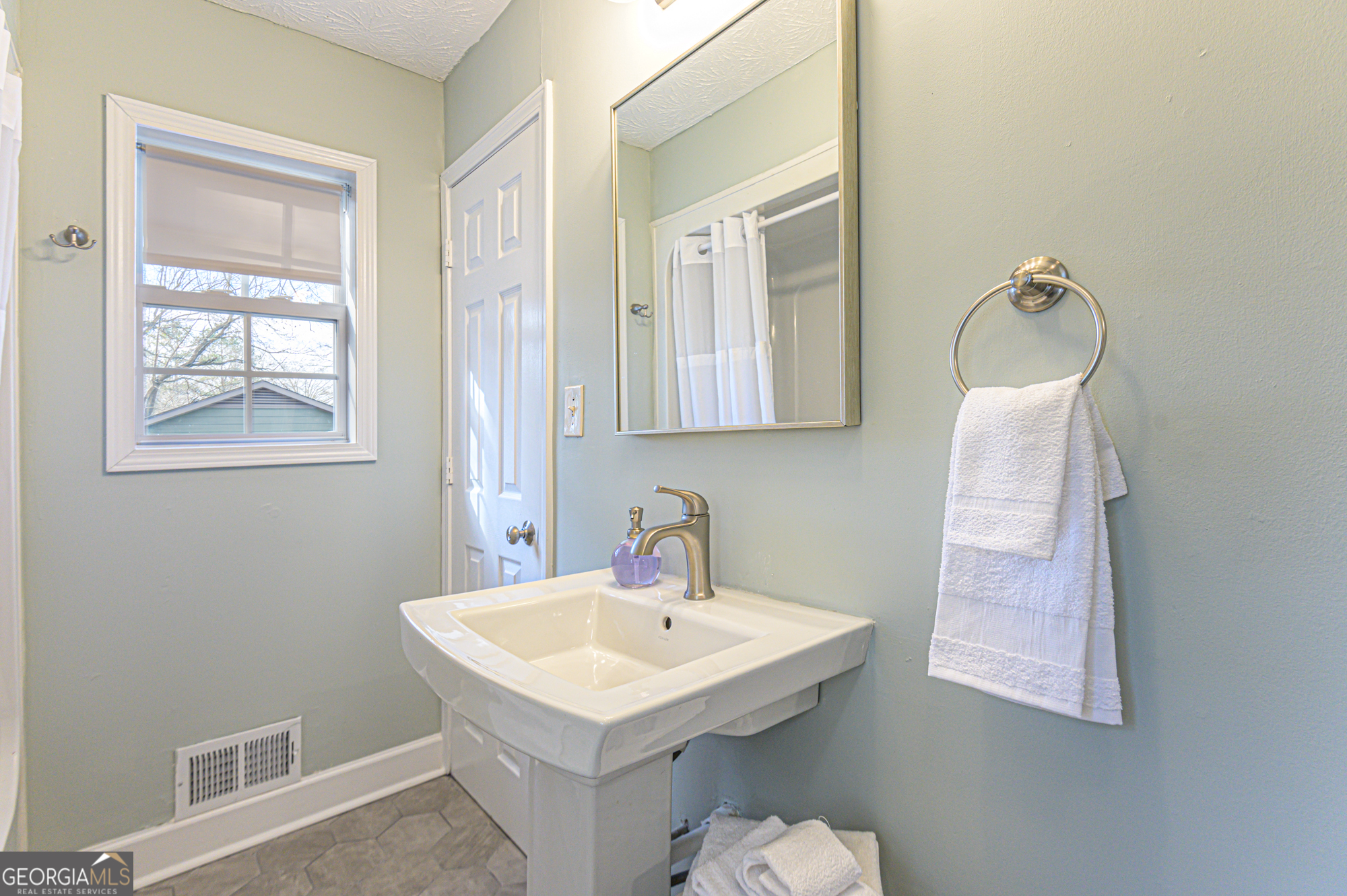 196 Etowah Drive Property Photo 24