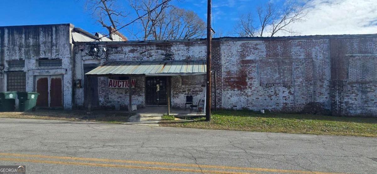 102 Askin Street Property Photo 1